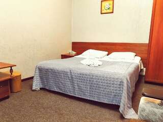 Гостиница Foton Домбай Улучшенный двухместный номер с 1 кроватью или 2 отдельными кроватями-9
